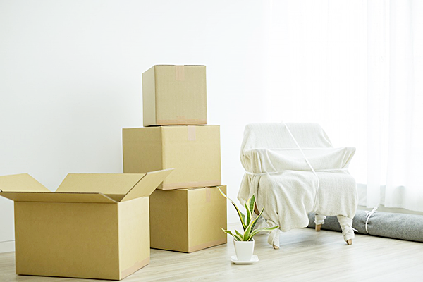 回収業者に出す前に。故人の大切なお品物、心を込めて査定します。
